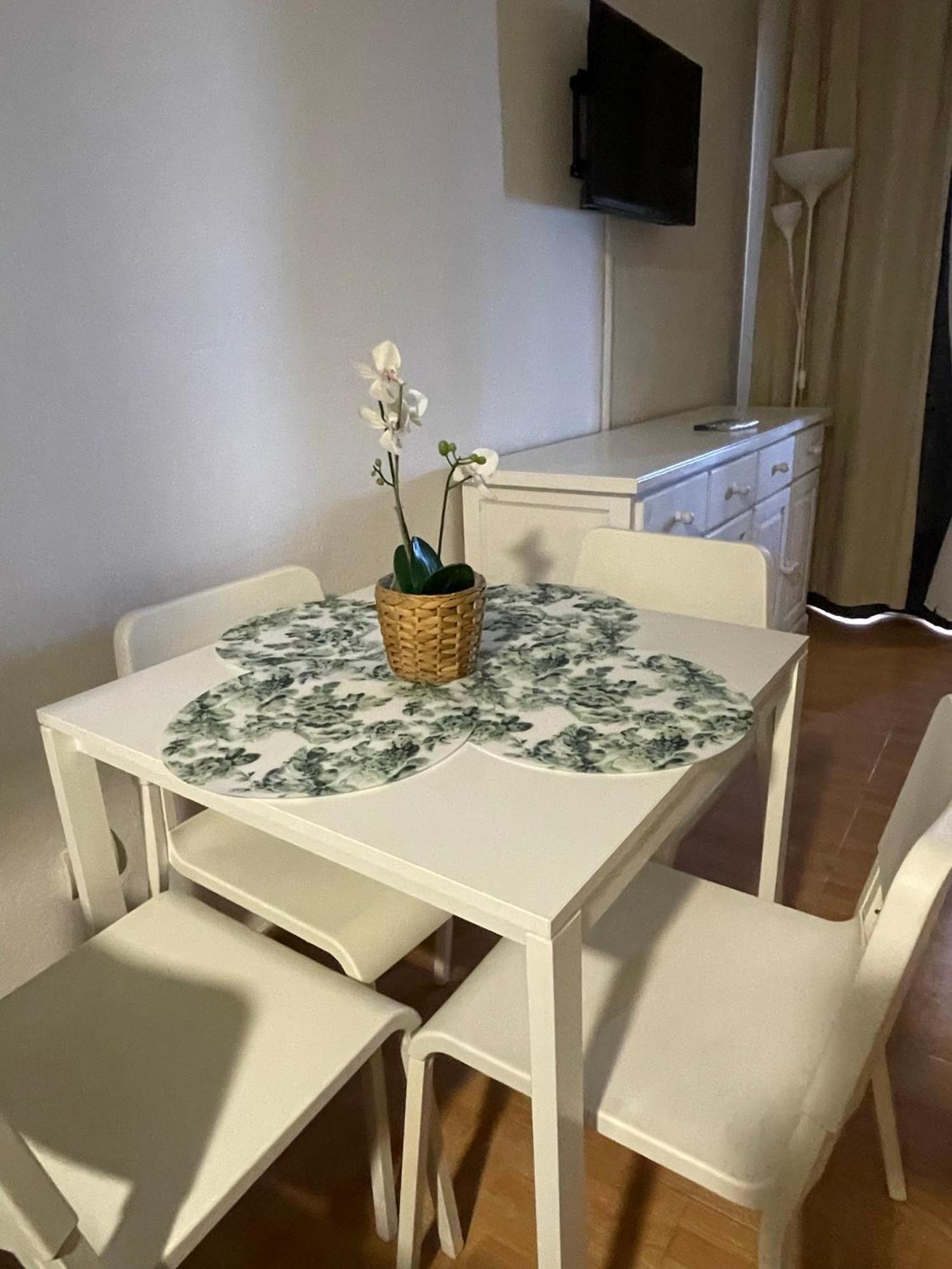 Paradise Apartment *