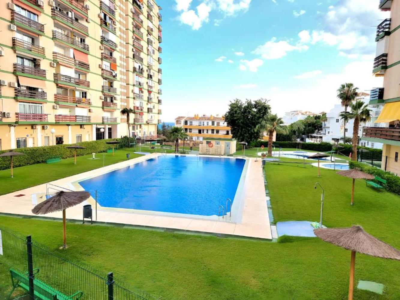 Las Naciones Studio Apartment *