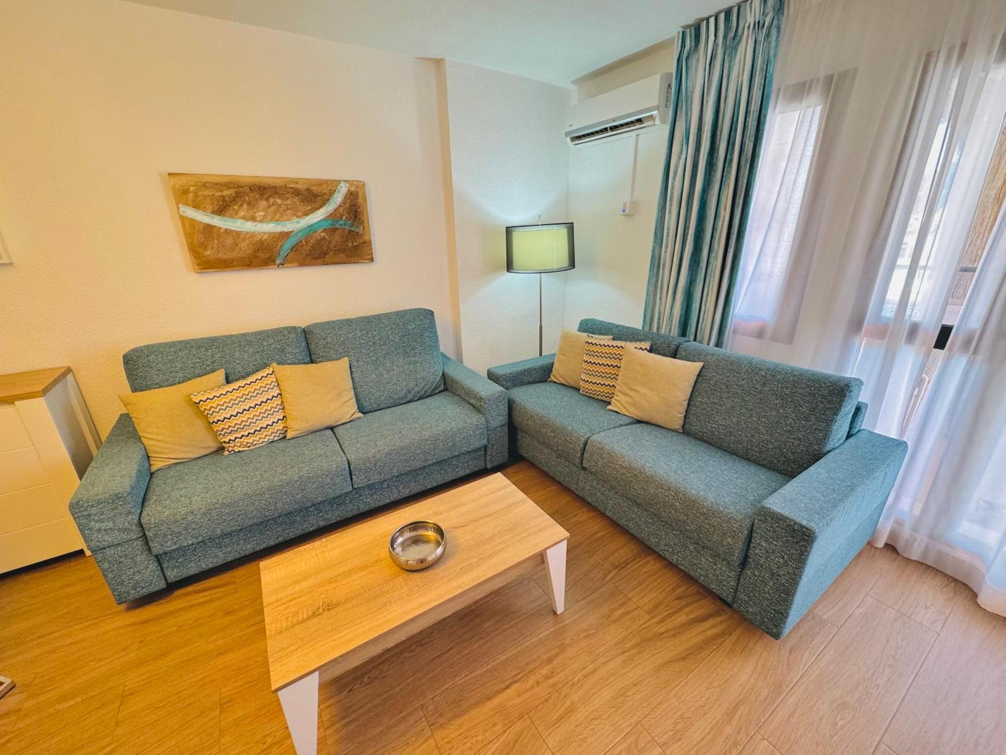 Aparthotel Pueblo Evita Premium *