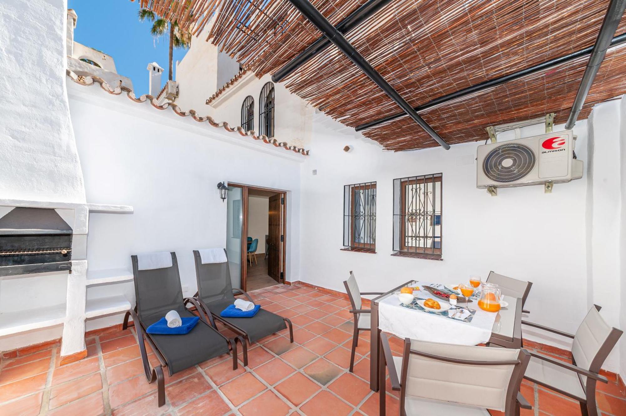 Pueblo Evita Premium Aparthotel Benalmadena