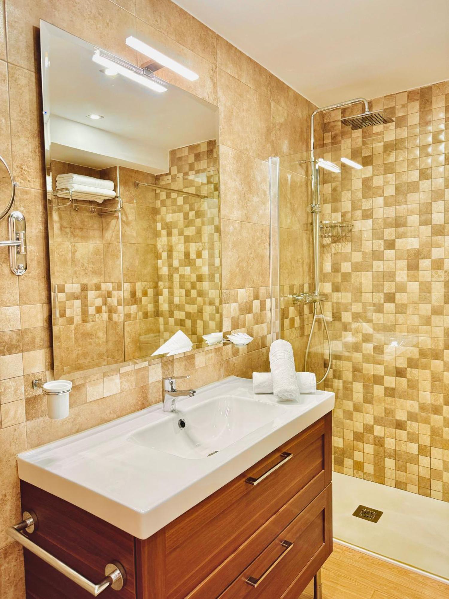 Pueblo Evita Premium * Benalmadena