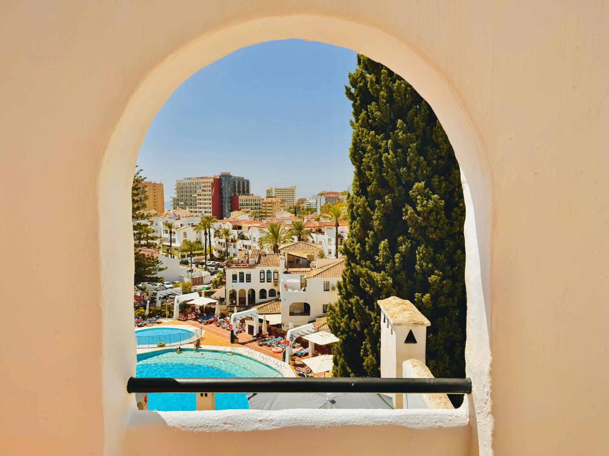 Pueblo Evita Premium Aparthotel *