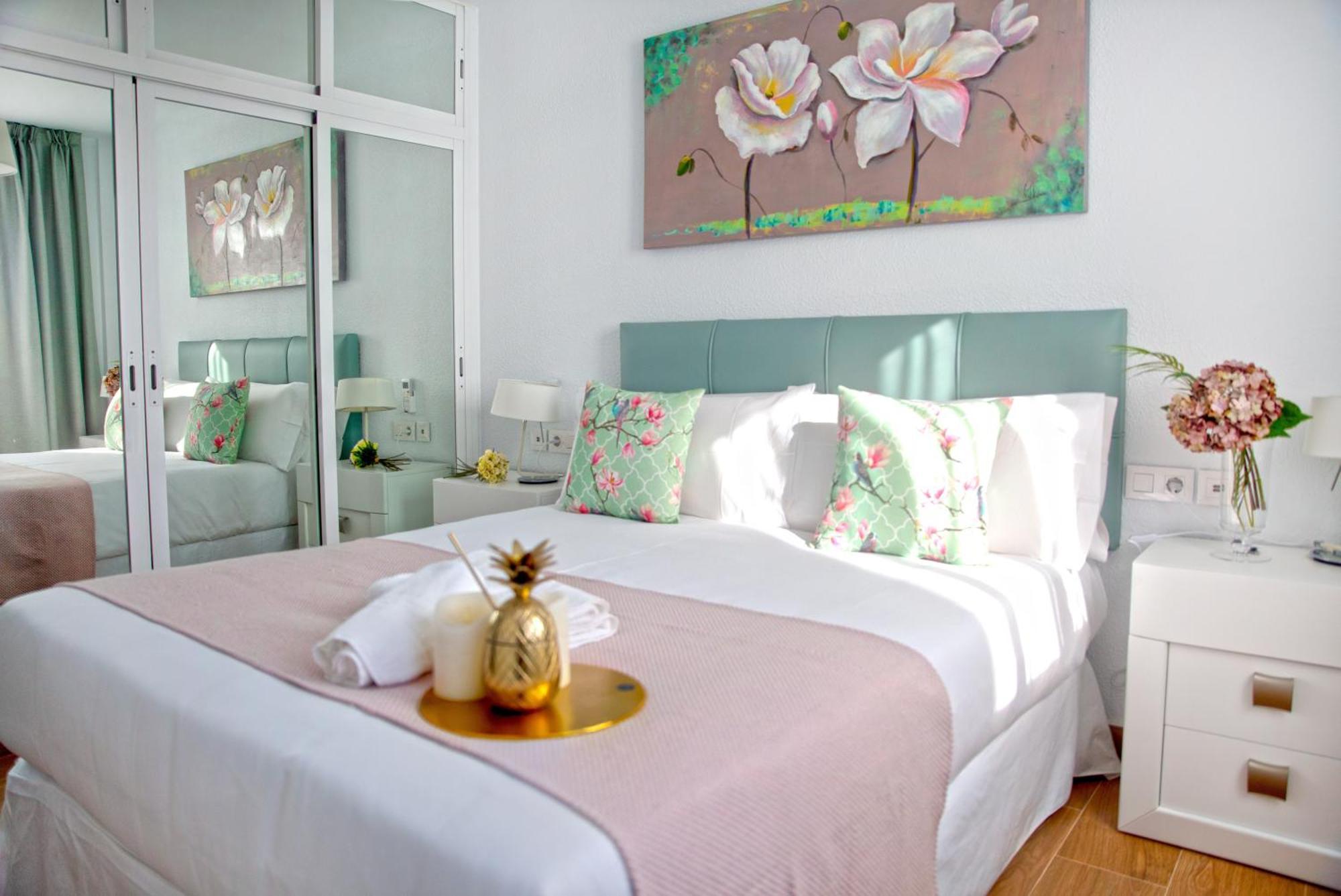 Pueblo Evita Premium Aparthotel Benalmadena
