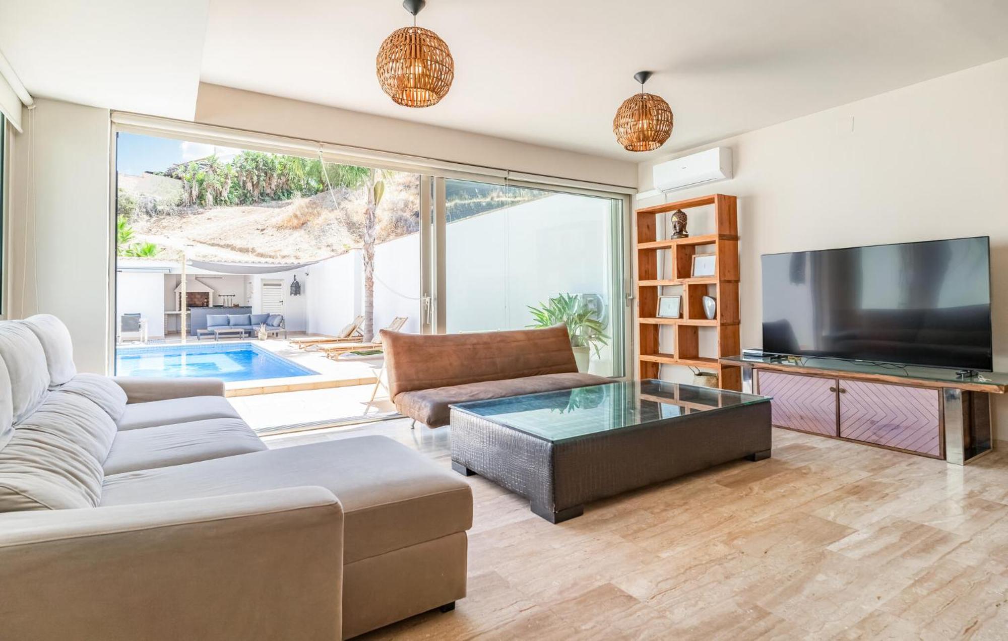Pet Friendly In * Benalmádena