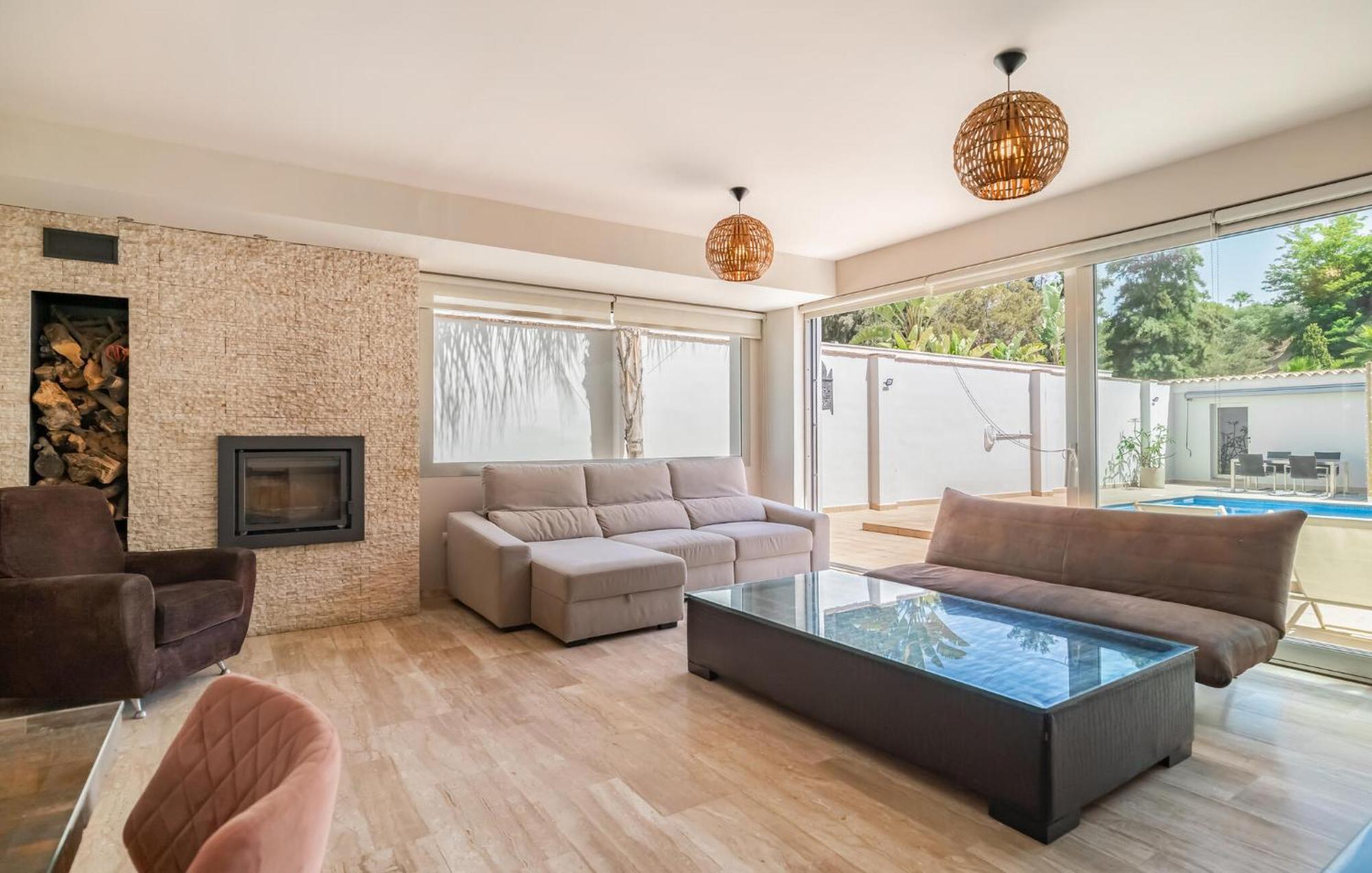 Pet Friendly In Benalmádena