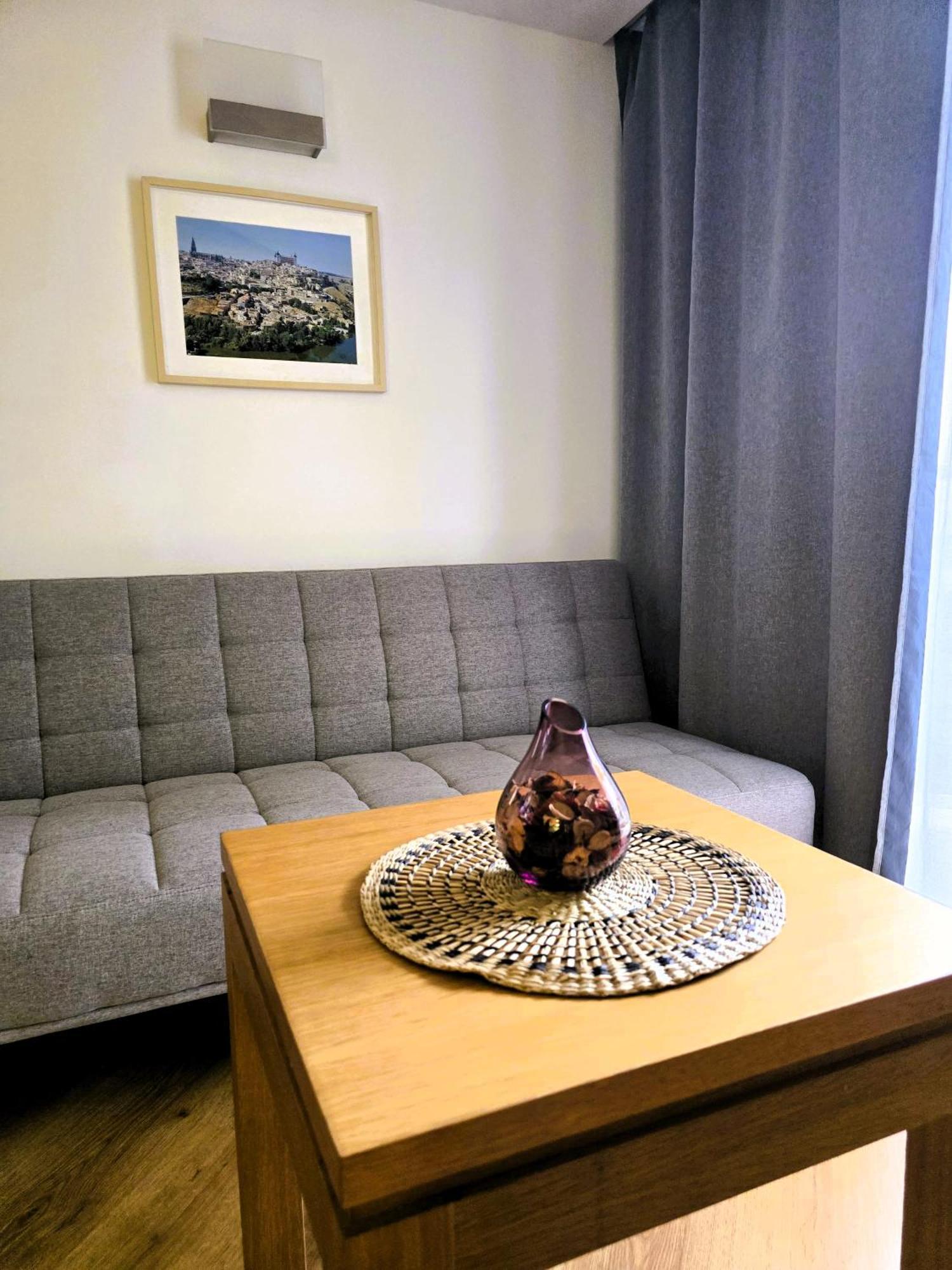 Estudio Alay Pepita En Puerto Marina Benalmádena