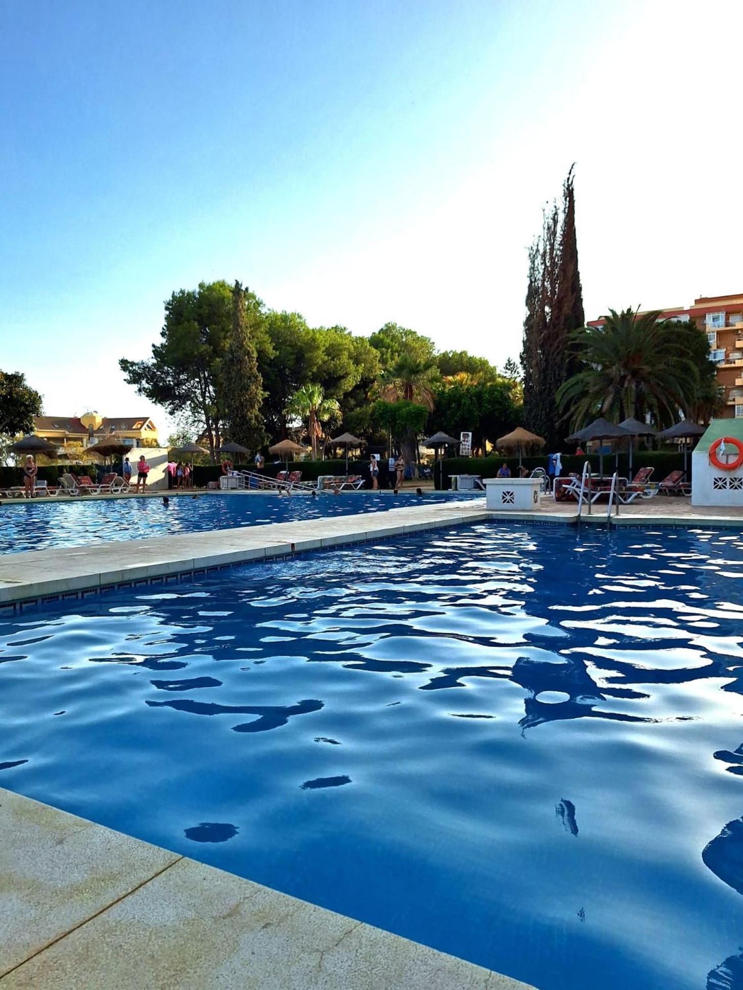 Aguila Luxury Apartment