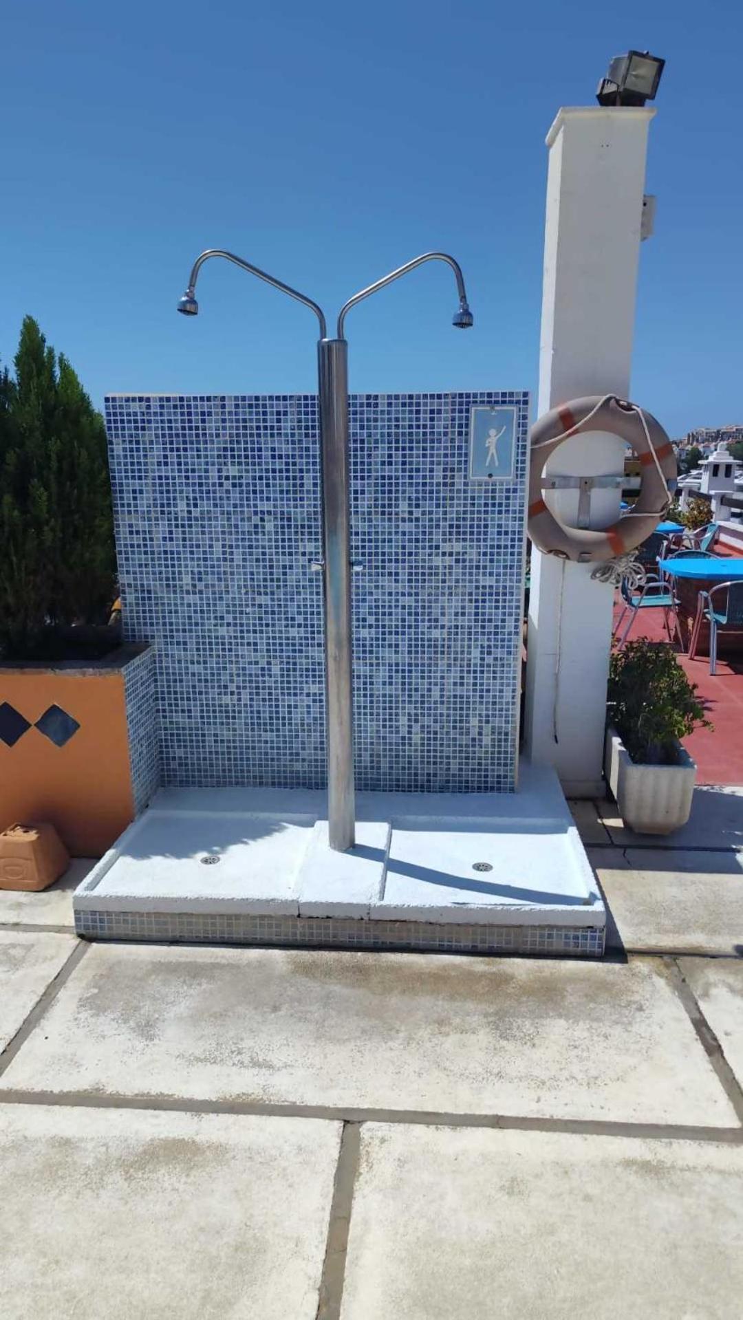 Apartment Pueblo Evita Piscina Y Bar Benalmadena