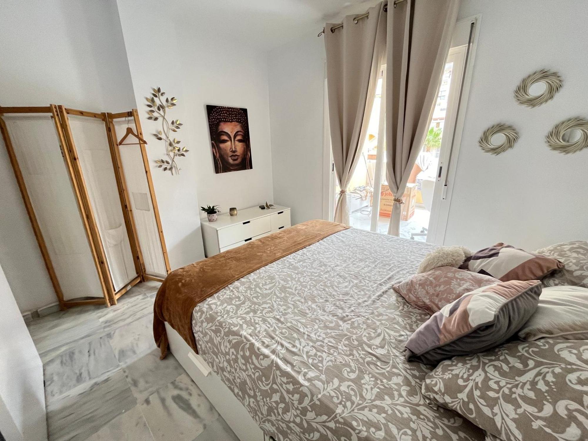 Piso En Zona Tranquila De - Torrequebrada Golf *