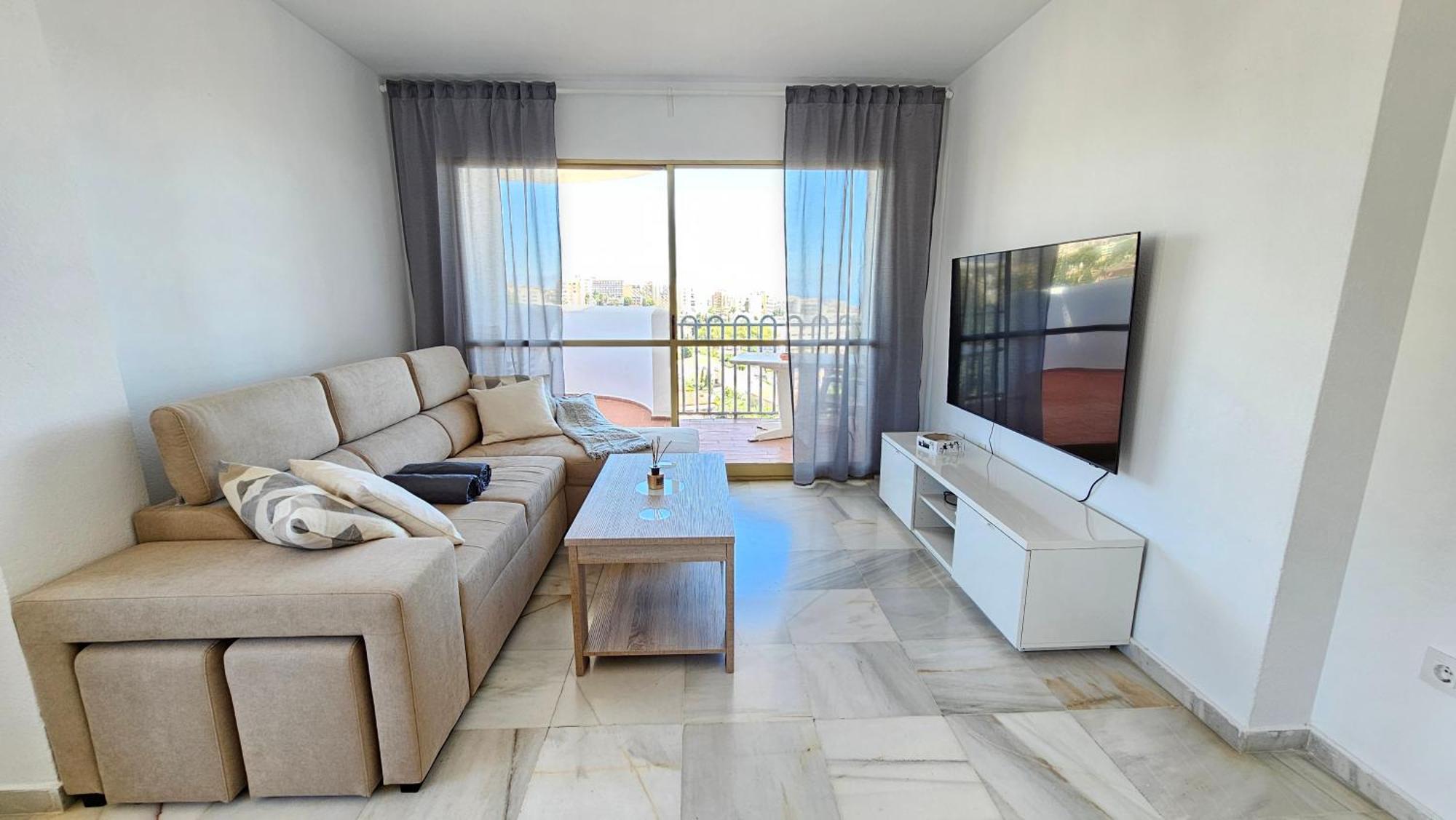 Santa Ana, Pool, 2 Free Parking, Wifi Appartement