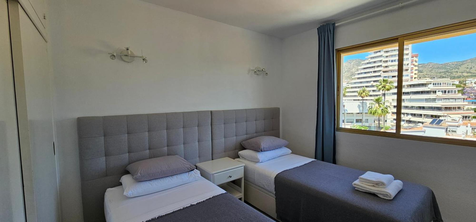 Santa Ana, Pool, 2 Free Parking, Wifi Appartement *