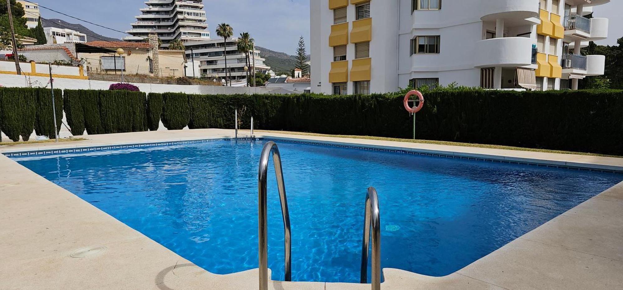 Santa Ana, Pool, 2 Free Parking, Wifi