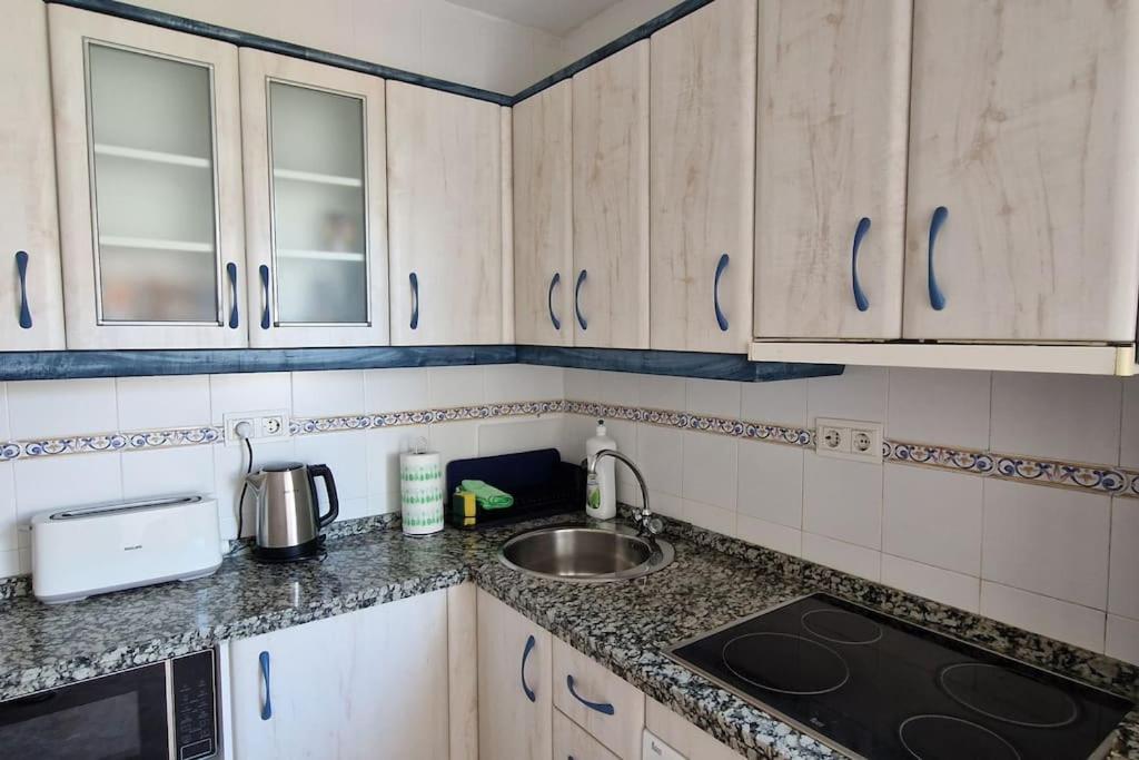Santa Ana, Pool, 2 Free Parking, Wifi