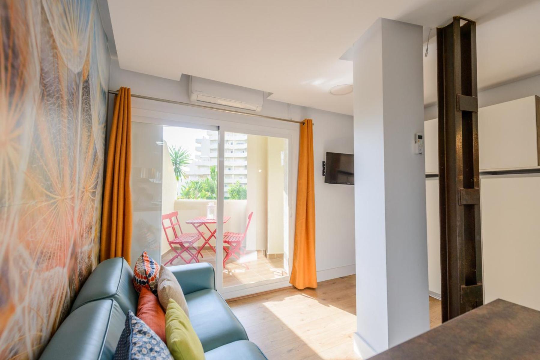 Cubo's Estudio 118 Benal Beach Sea View Apartment Benalmadena