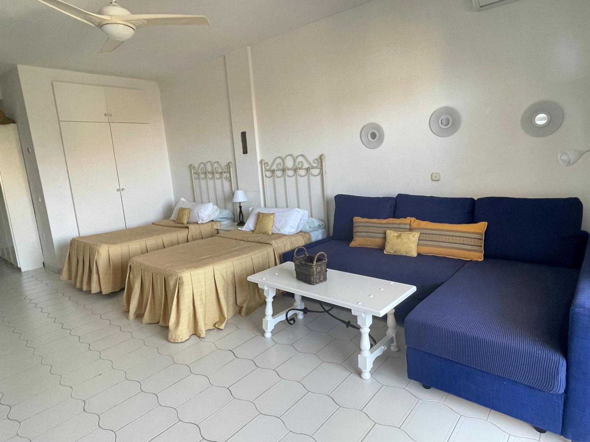 Appartement Benal Beach