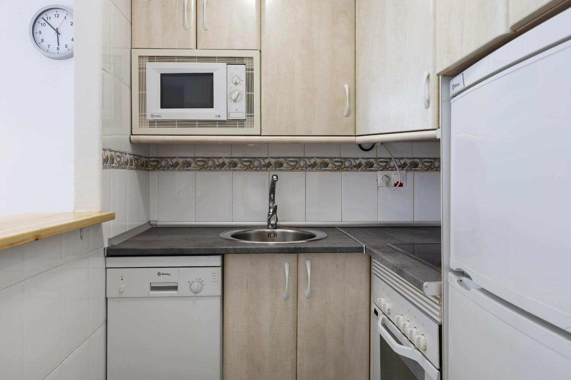 Apartment Charming 2-bedroom With Terraces & Pool In Torrequebrada Benalmadena
