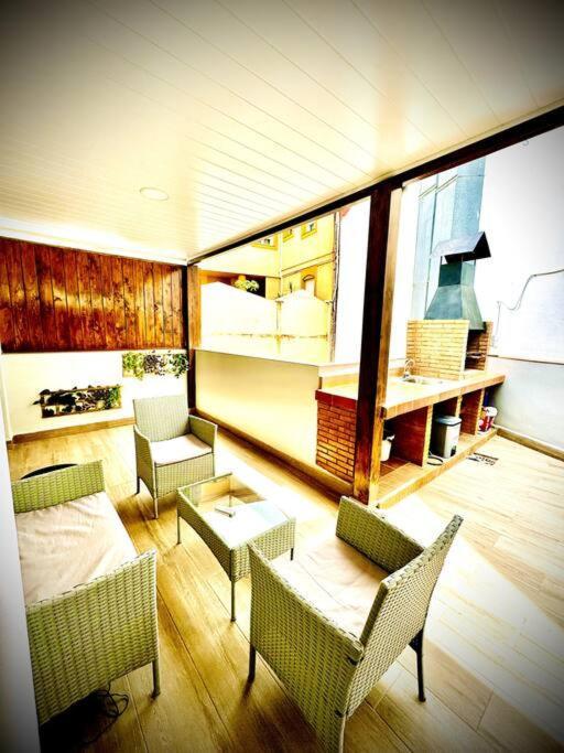 Flat Terrace & Bbq Apartment *