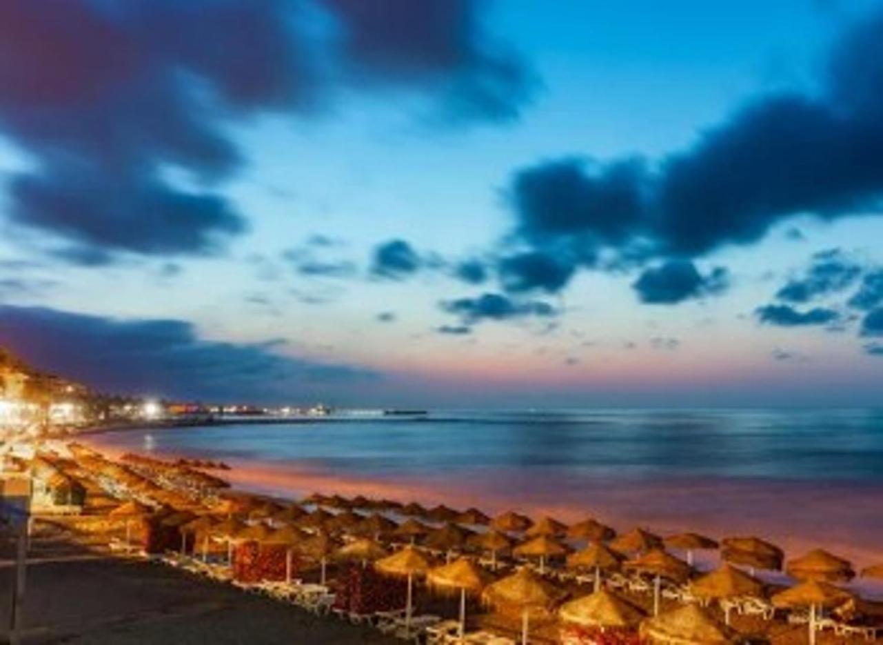 Luxury With Sea View Apartment *