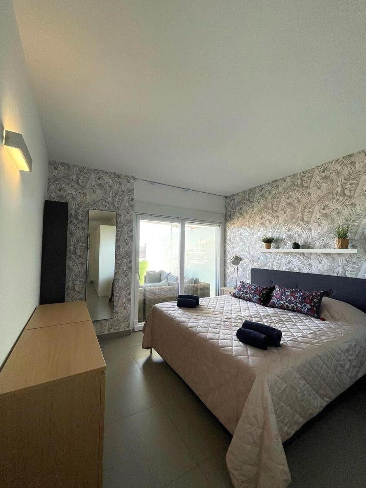 Luxury With Sea View Apartment *