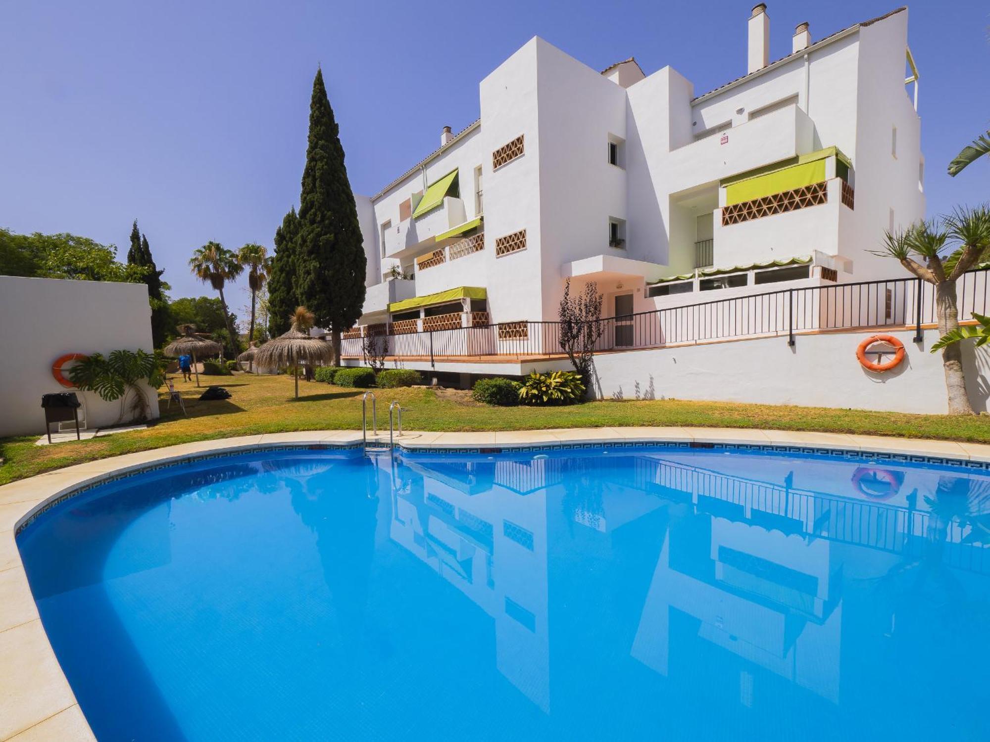 Cubo's Poseidon 2 & Pool Guest house Benalmadena