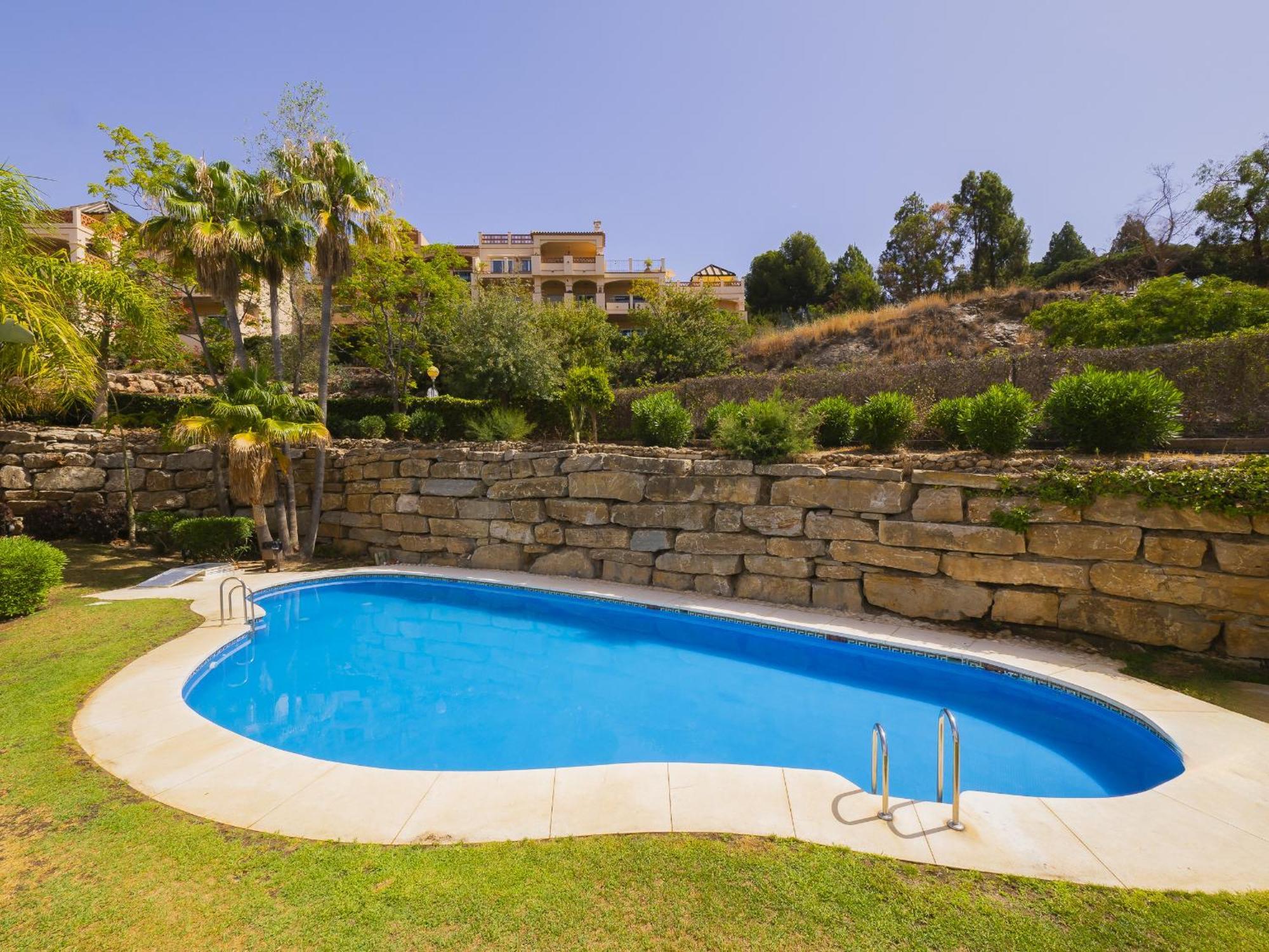 Cubo's Poseidon 2 & Pool Benalmadena