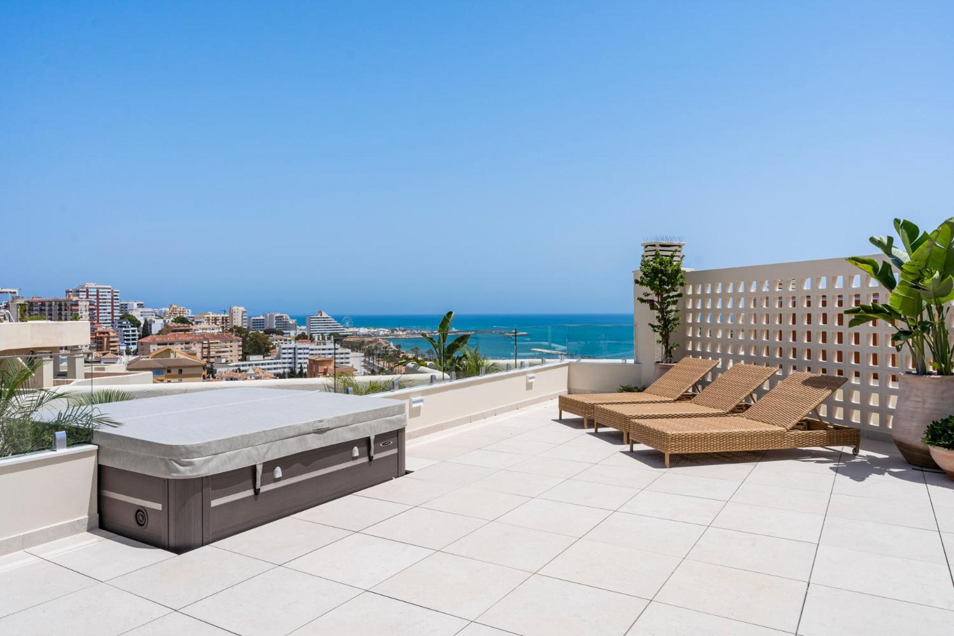 Sunny Penthouse With Amazing Pool By Costarentals - Ref 214 * Benalmadena
