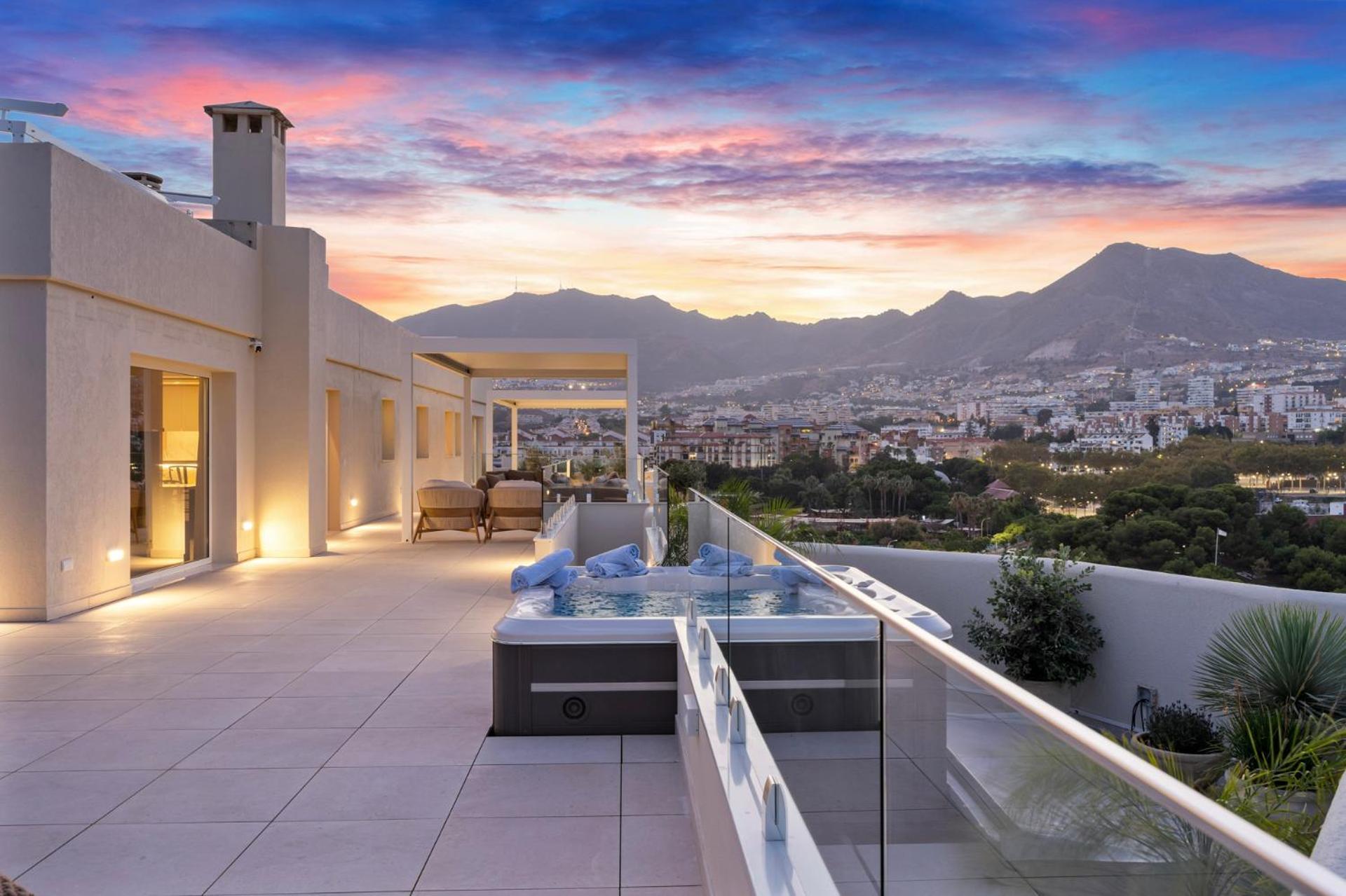 Appartement Sunny Penthouse With Amazing Pool By Costarentals - Ref 214 Benalmádena