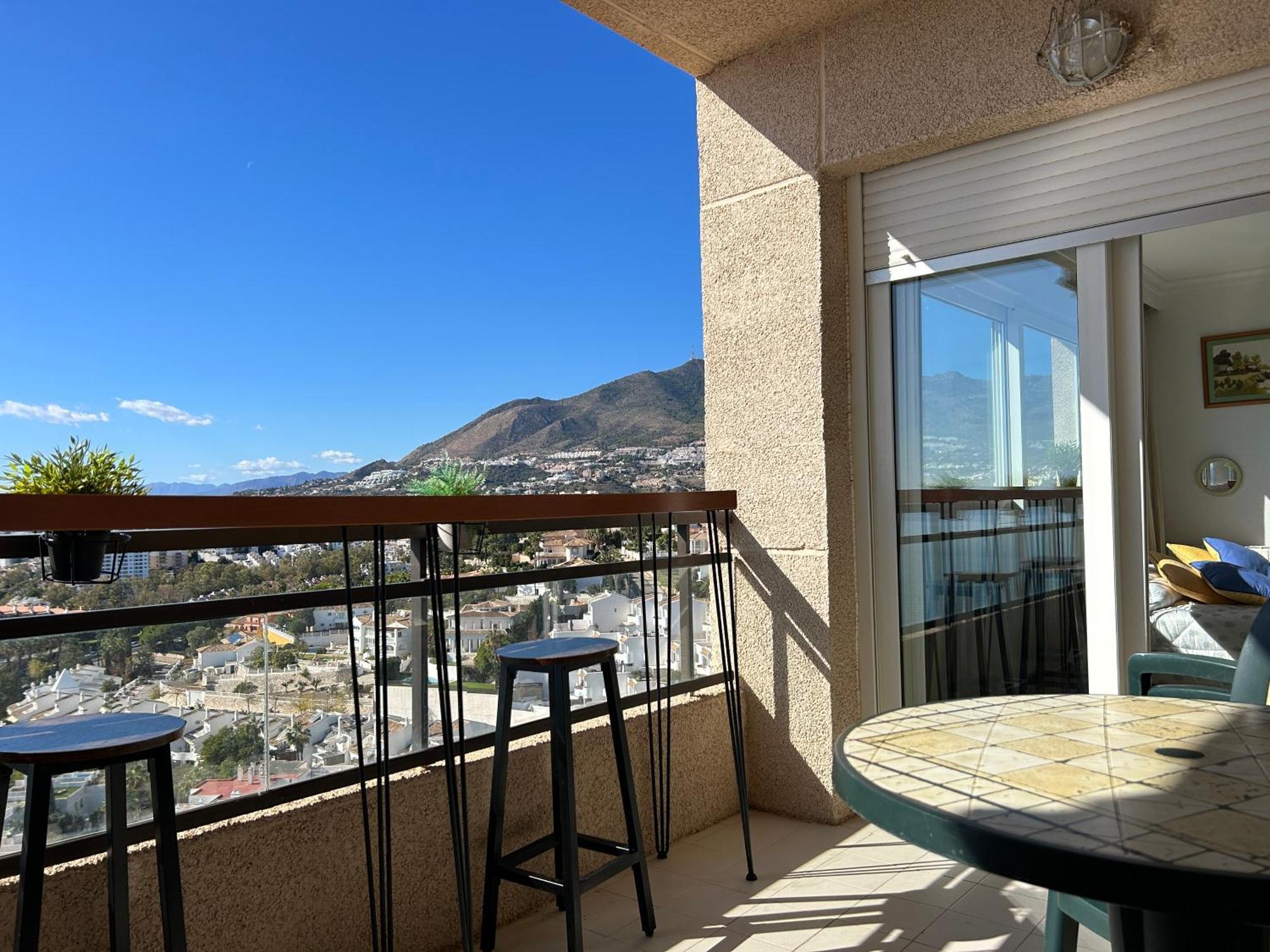 Sea View Apartment Close To The Beach *