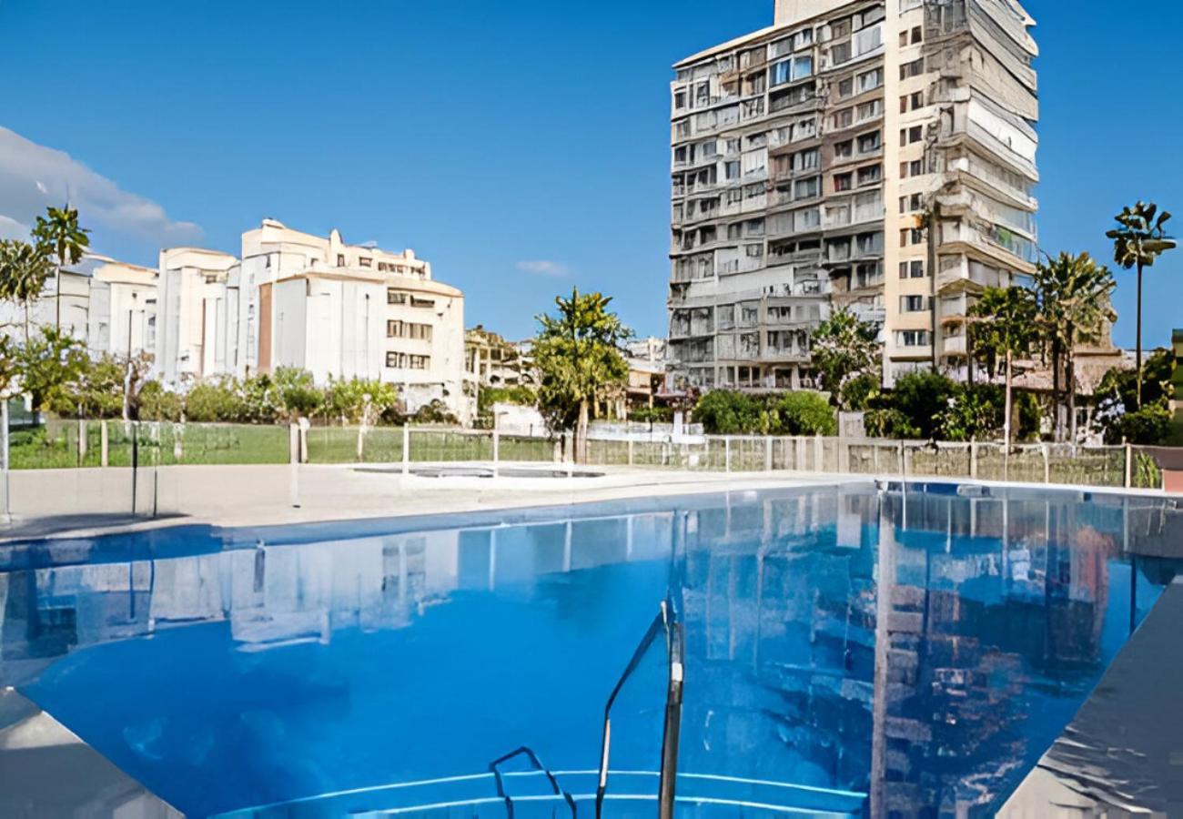 Estudio En Residencial Maites, Primera Linea Playa. * Benalmadena