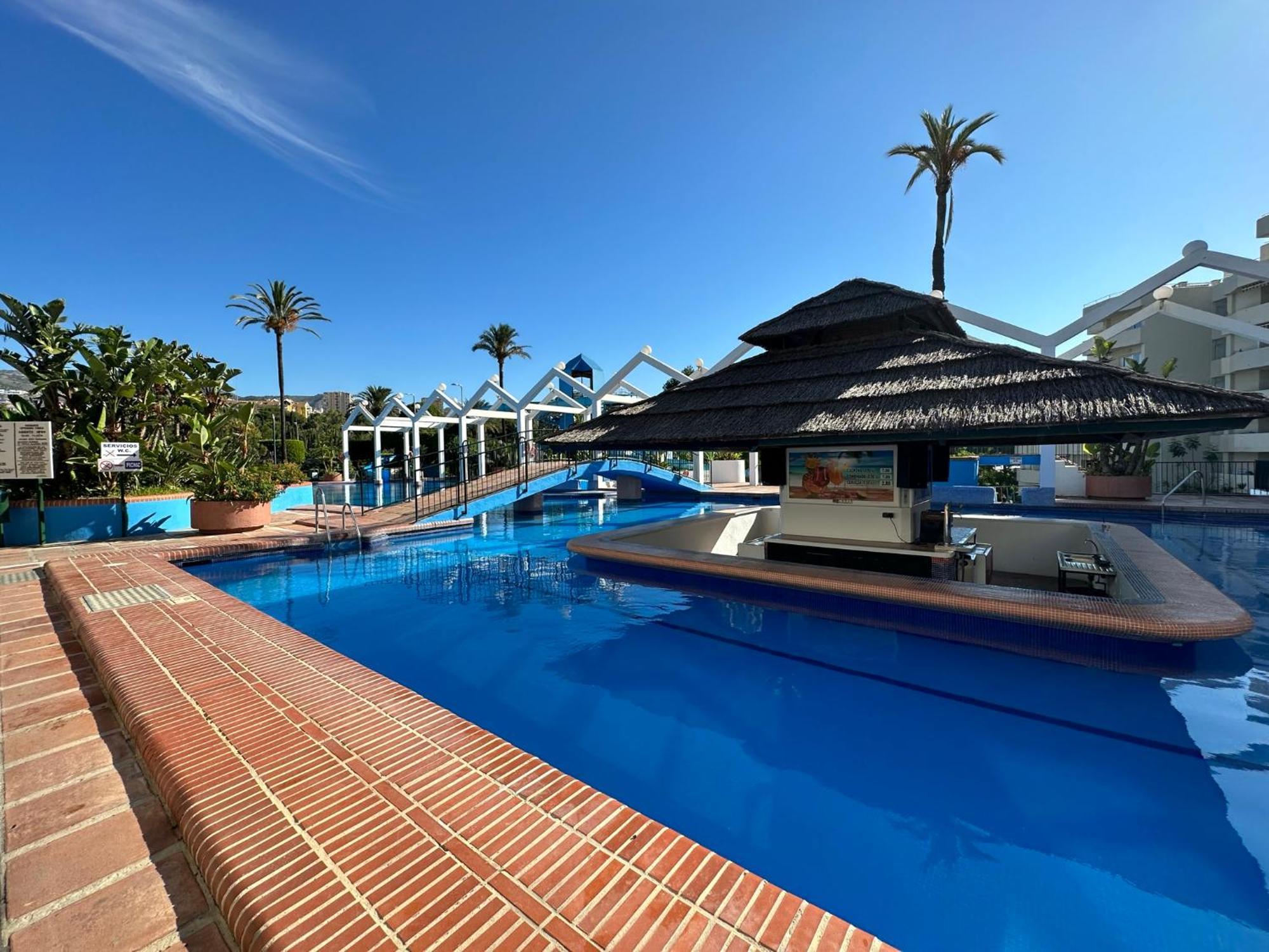Apartamento Luxury Frontal Al Mar Benalbeach *