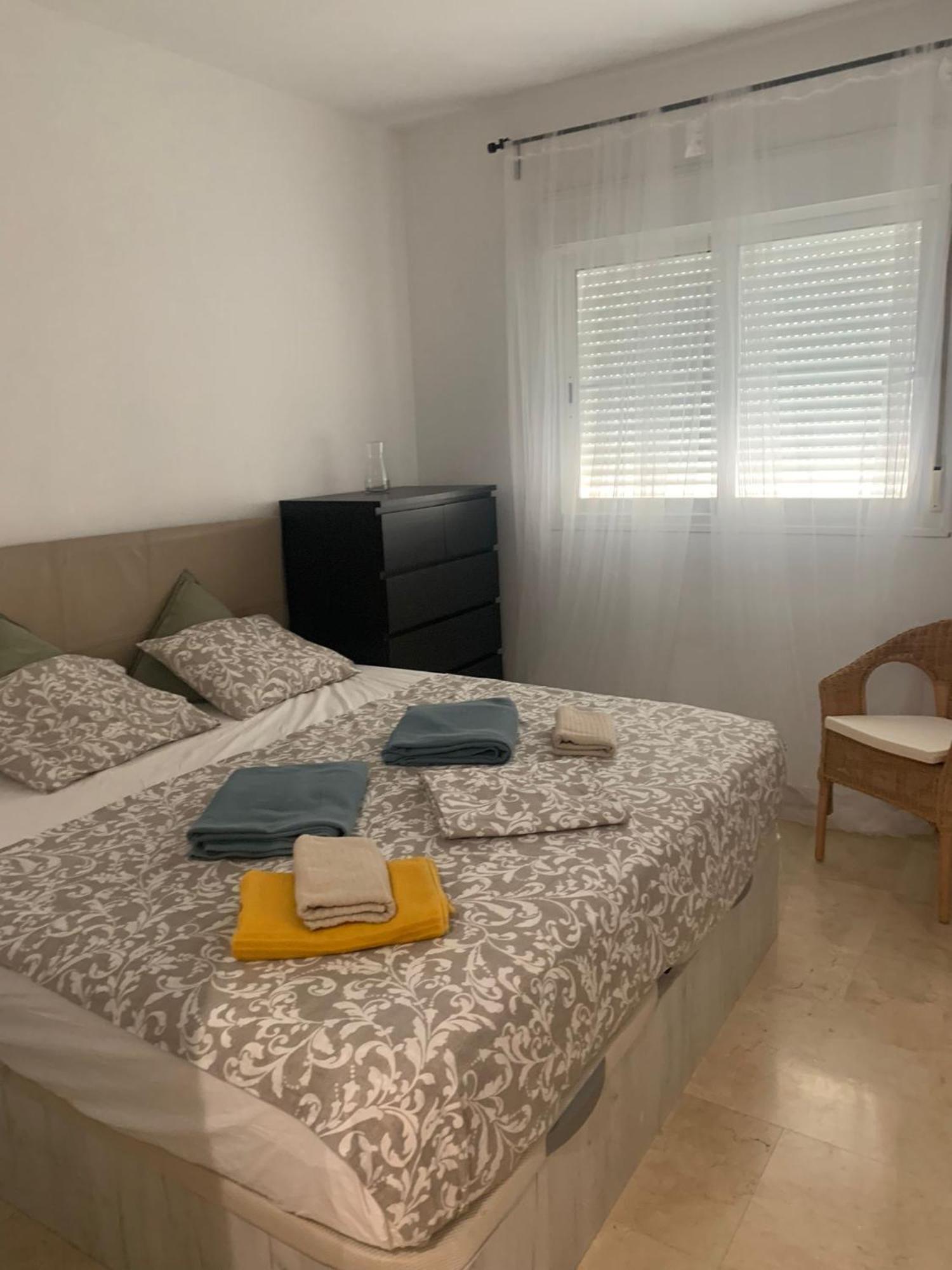 Apartment Bilbil 2 Bedr- Pool, Tennis, Golf W Garage *