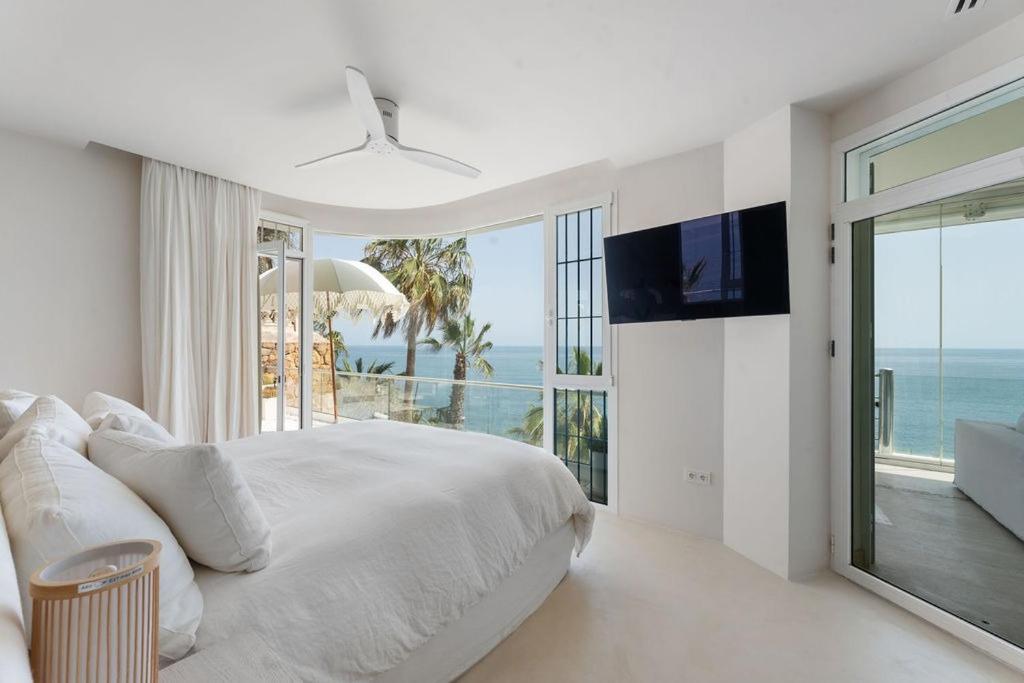 Waterfront Paradise