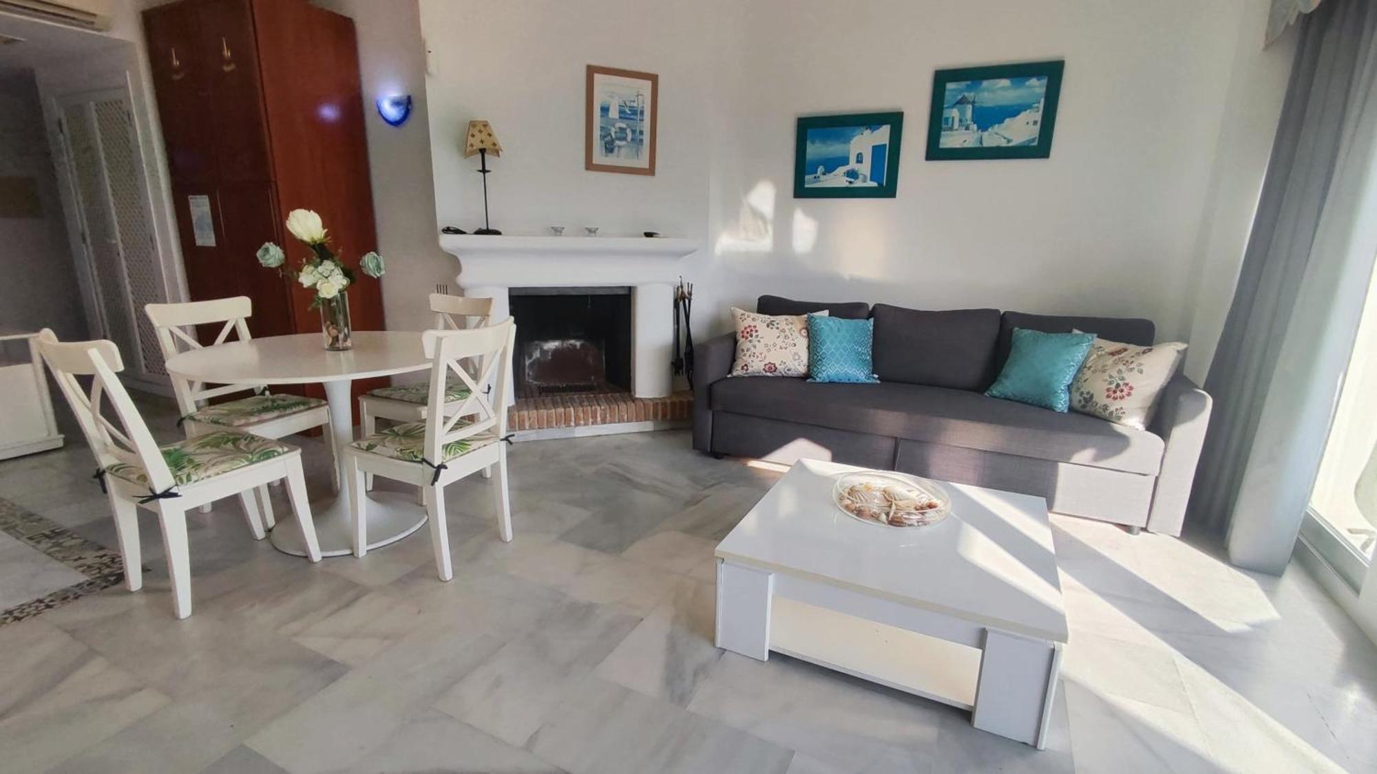In Puerto Marina With Beautiful Views Of The Sea And The Boats Apartment