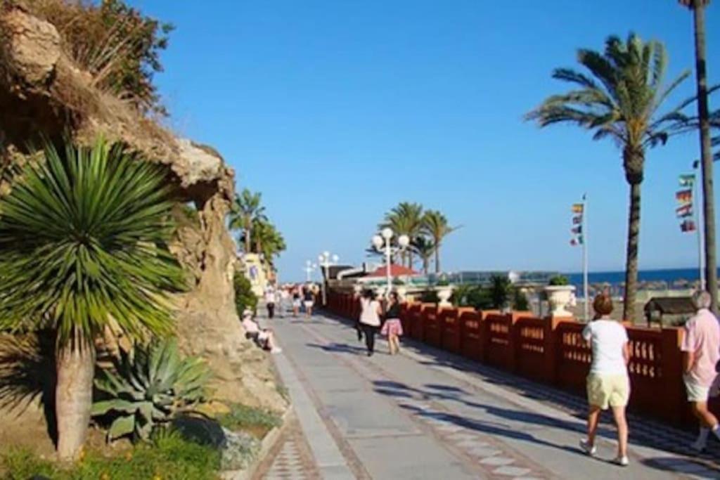 Acogedor Estudio, Piscina Y Vista Mar, * Benalmadena