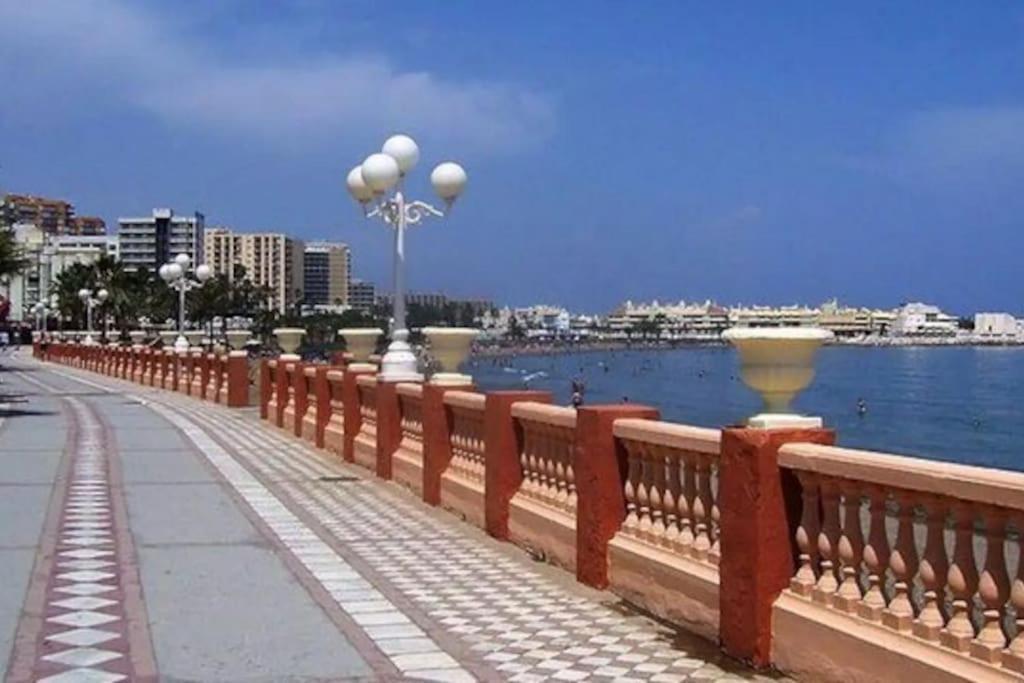 Acogedor Estudio, Piscina Y Vista Mar, Apartment Benalmadena