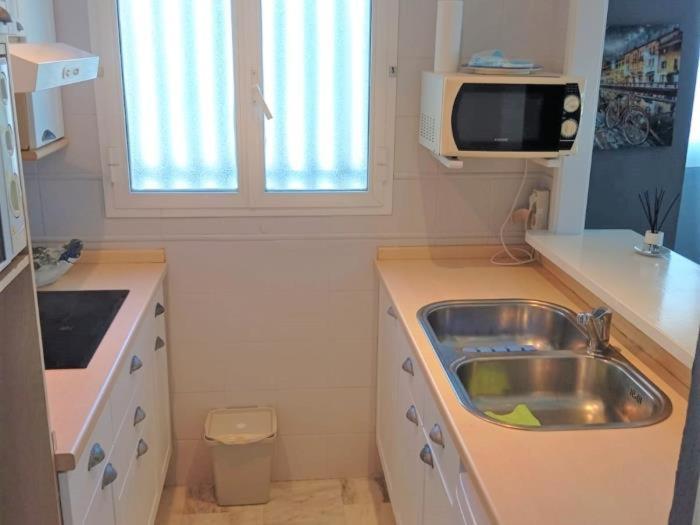 1 Bedroom Near The Apartment