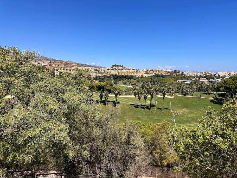 Hacienda Del Golf Apartment *