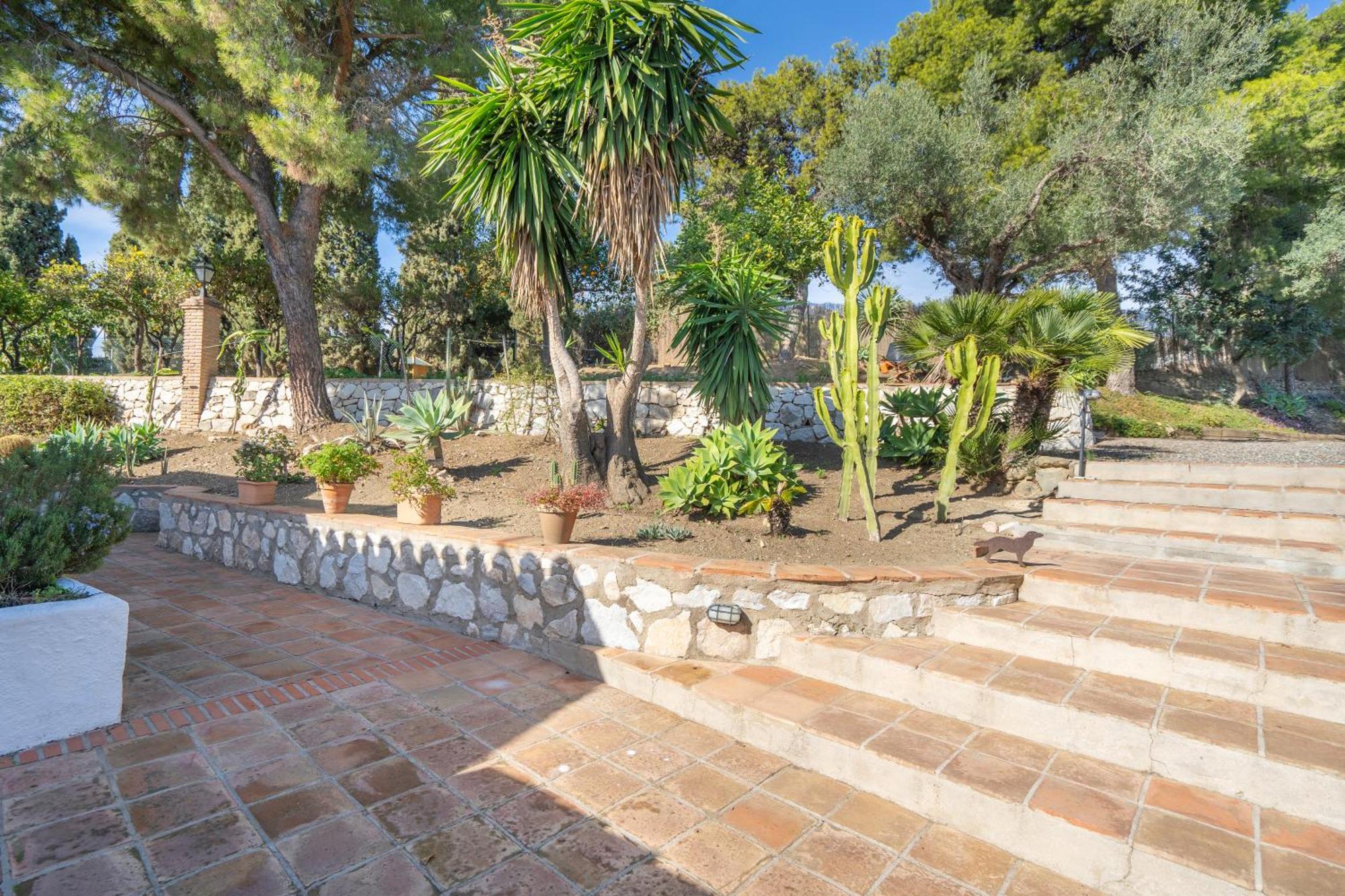 Villa Con Maravillosas Vistas Y Jardines