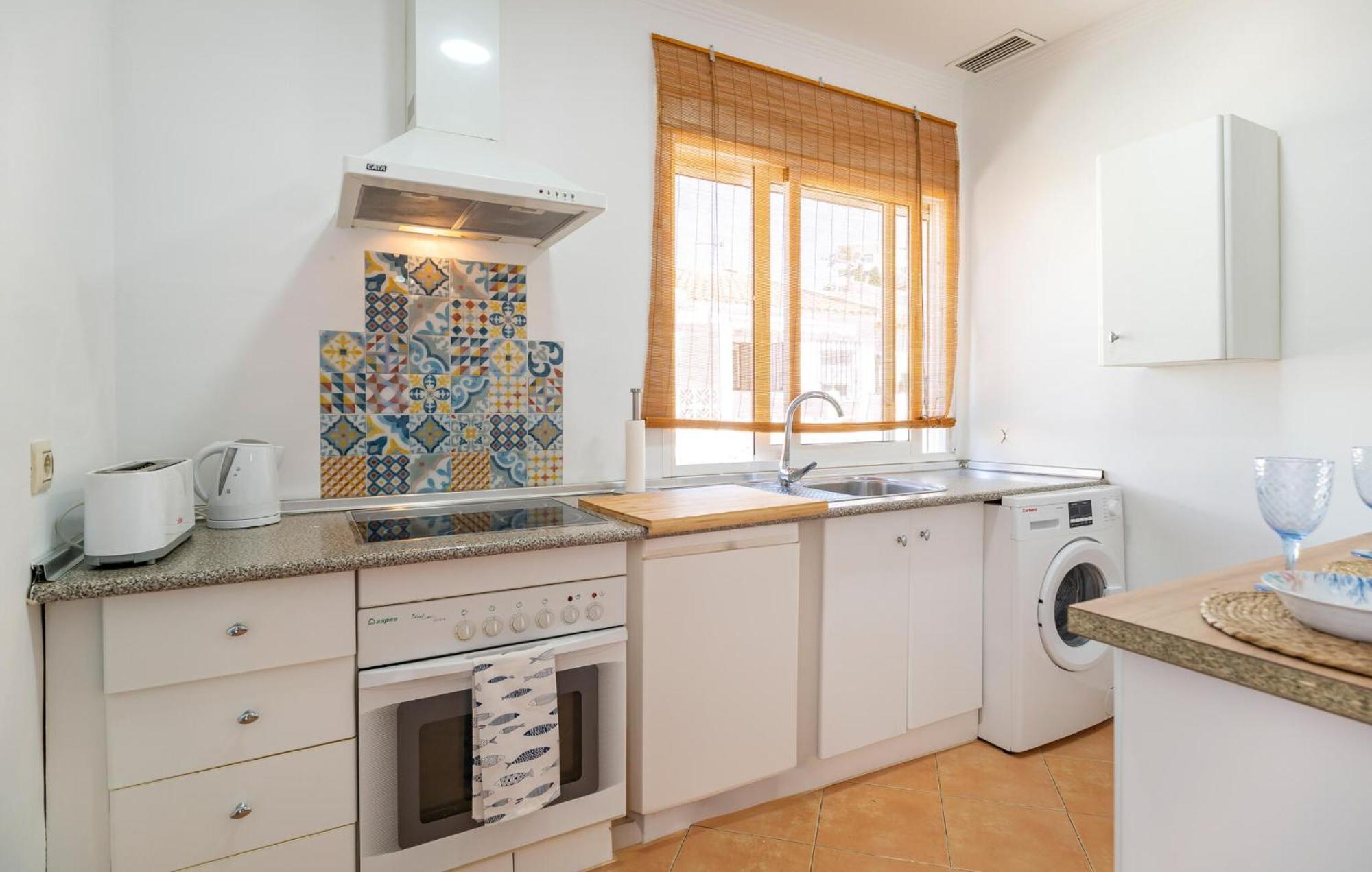 Apartment 2 Bedroom In *