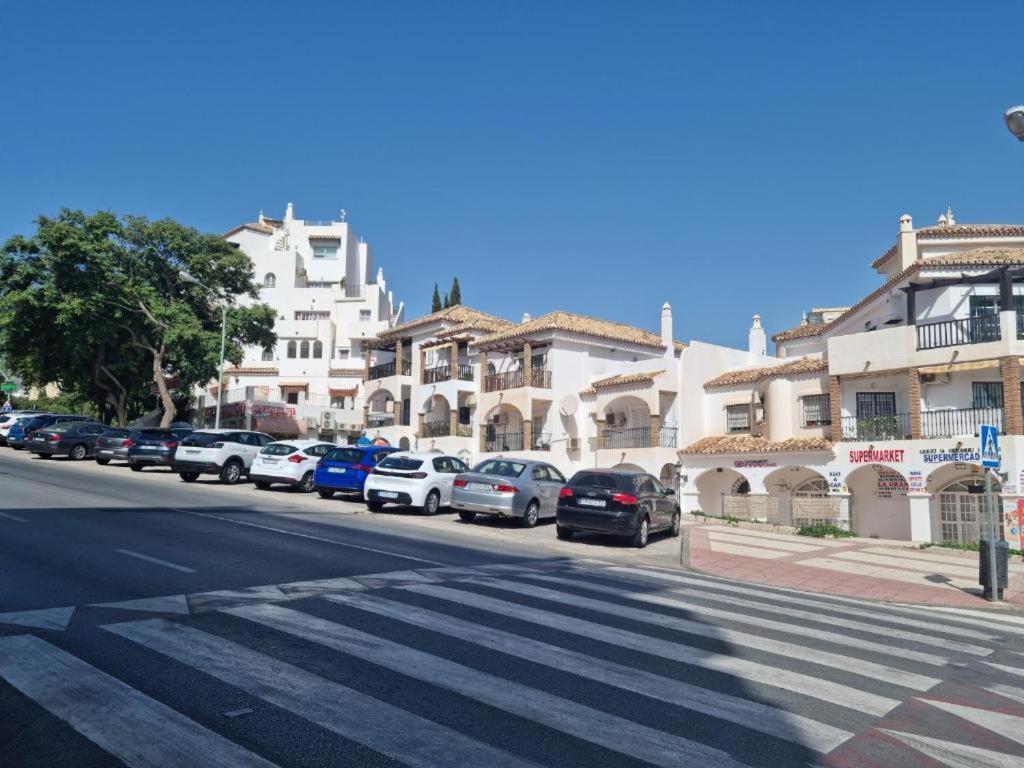 Costa One Bedroom Apartment, Close To The *