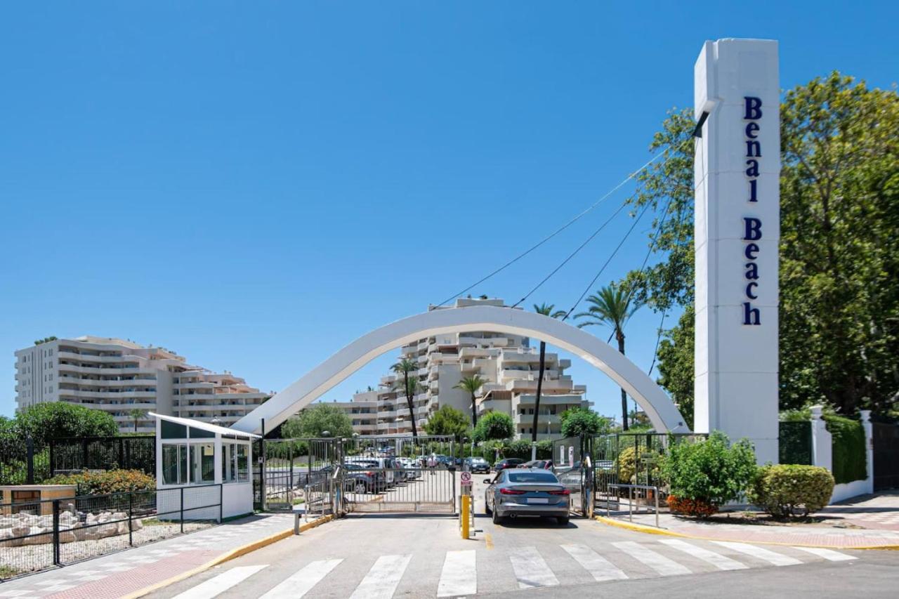 Apartment Seafront Benalbeach *