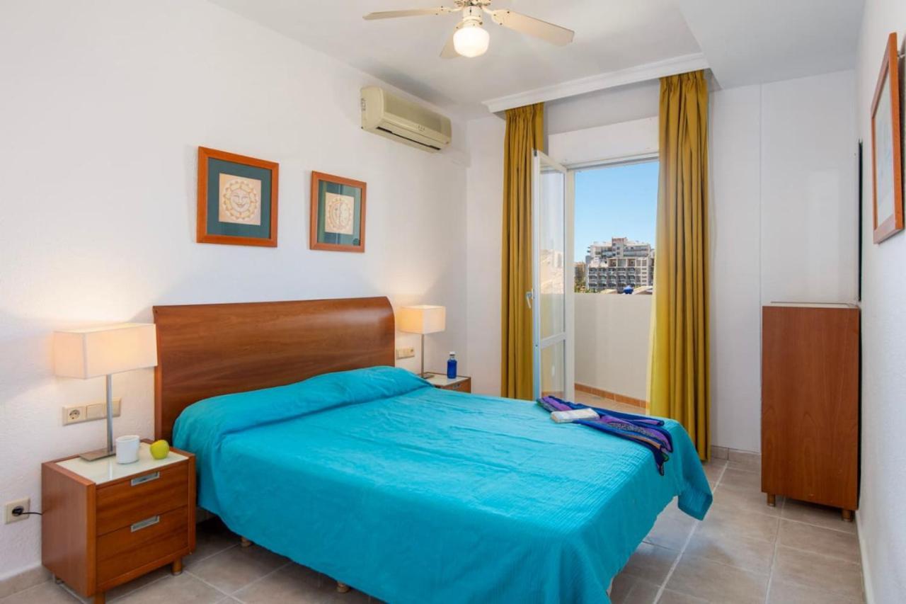 Apartment Seafront Benalbeach *