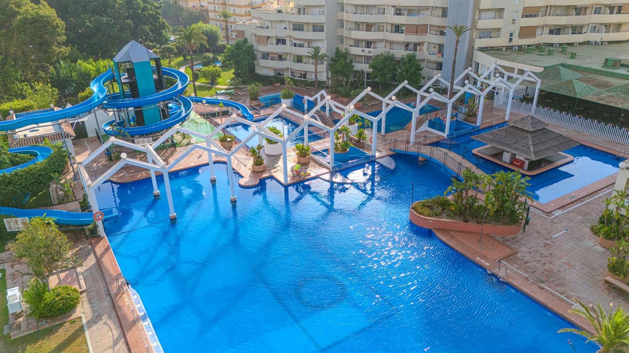 Vistas Al Mar Y Piscina Apartamento