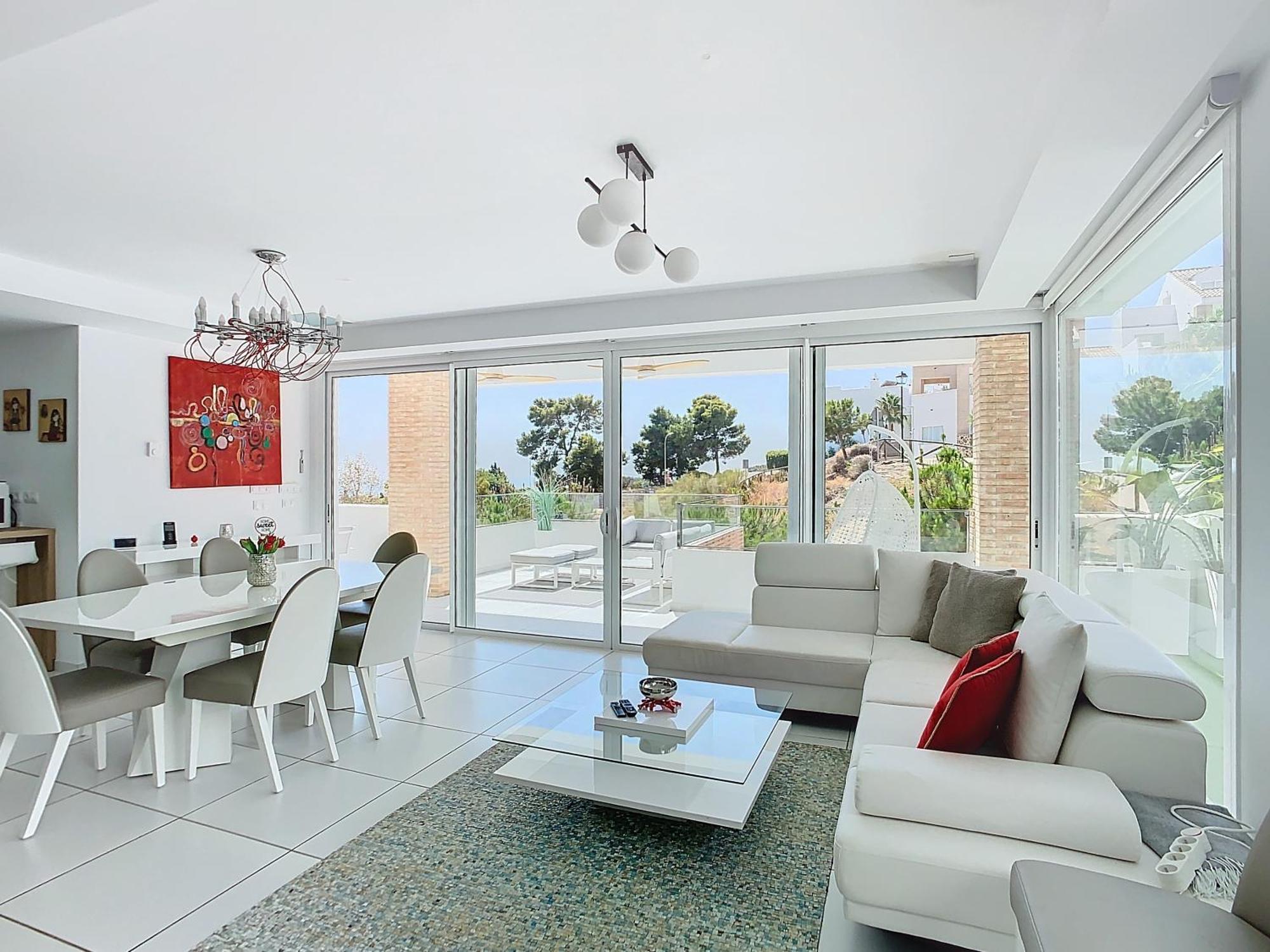 Villa Chic Escape, 5 Modern *