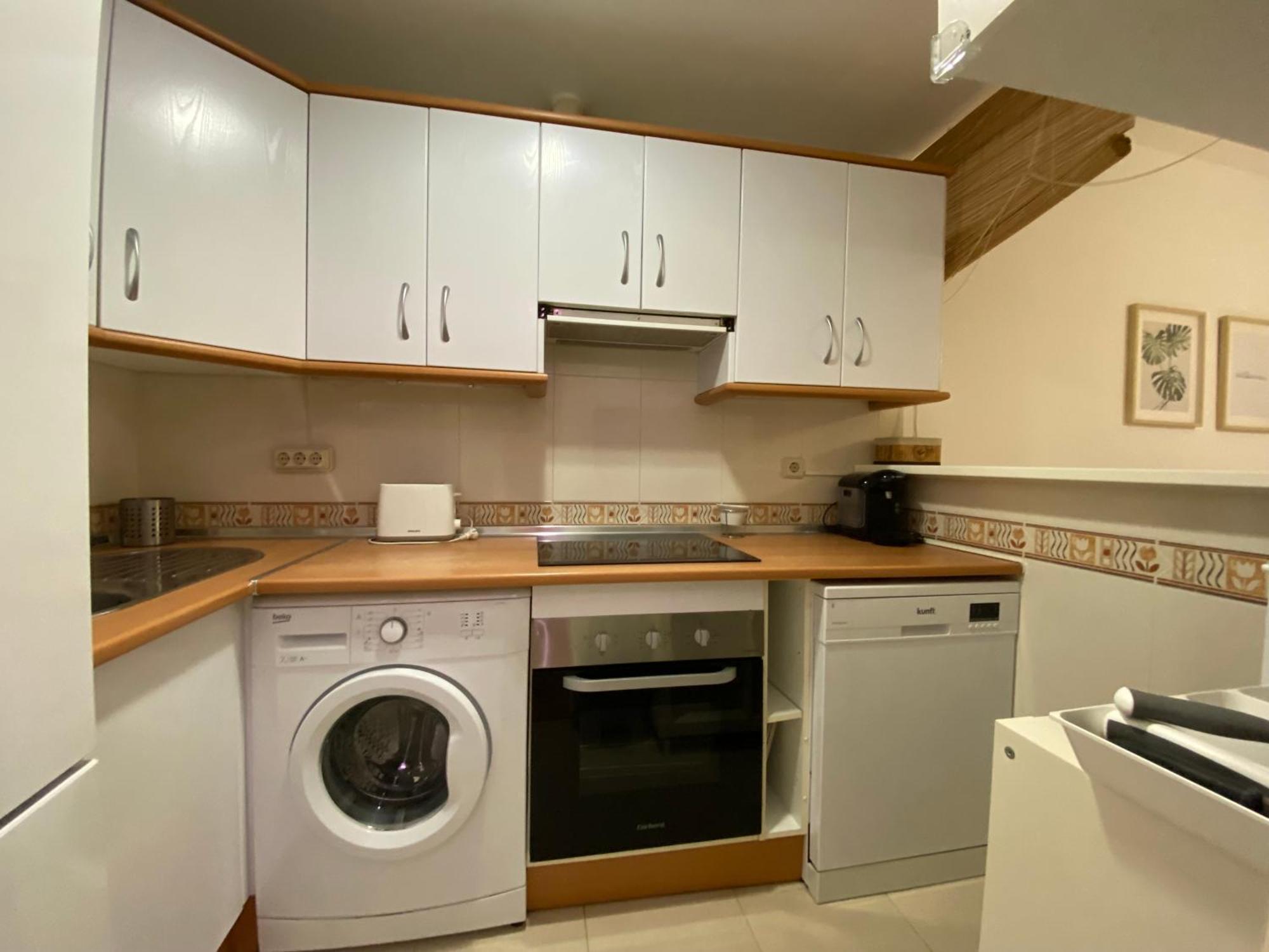 Golf & Sea 2bdr Apartment *