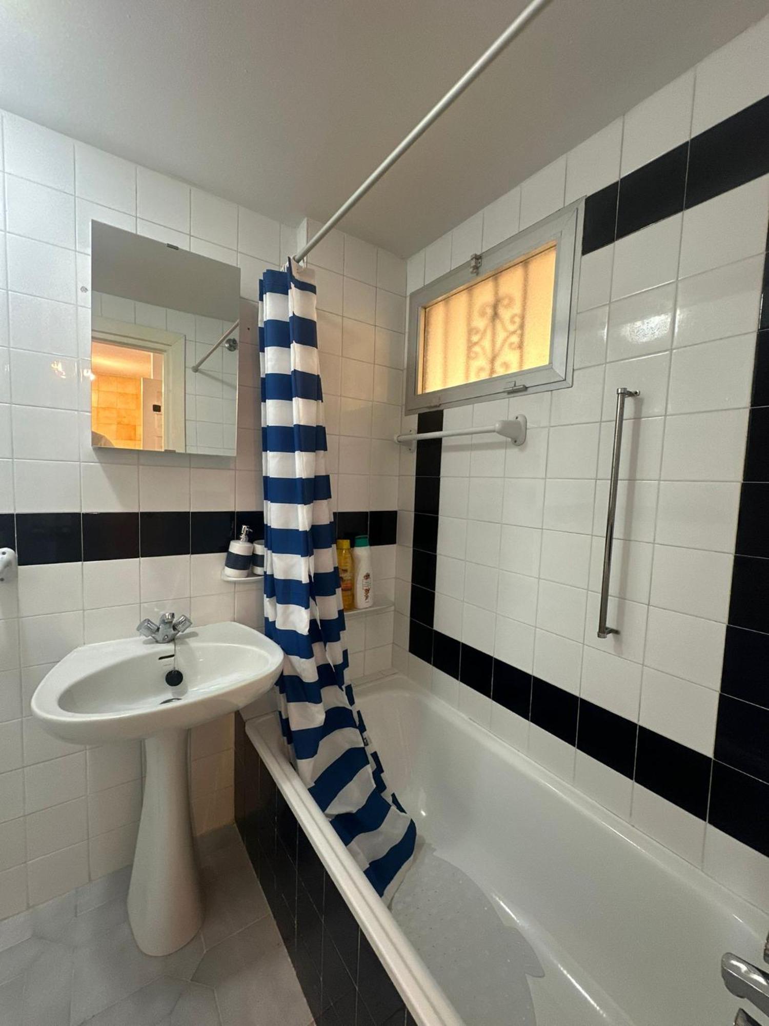 Jupiter Apartment *
