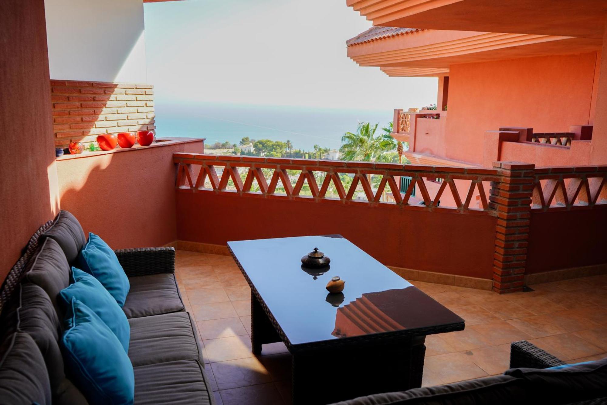 Atico Con Vistas Al Mar Apartment Benalmadena