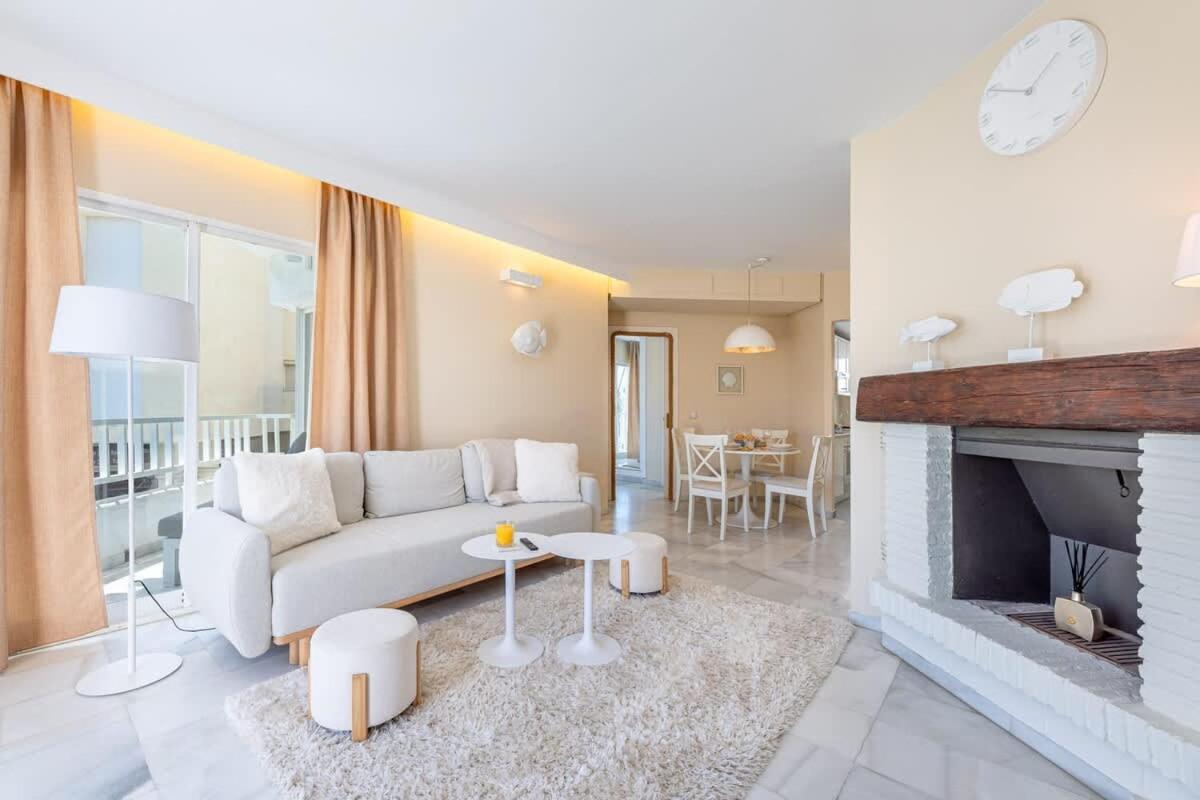 Vivendos - Bn02 - Puerto Marina Appartement *