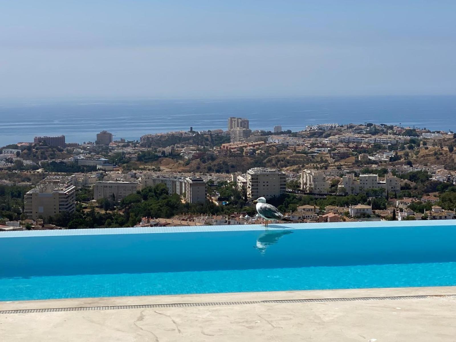 Spacious With Great Views! * Benalmadena