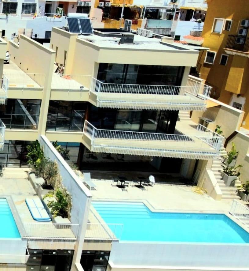 Spacious With Great Views!